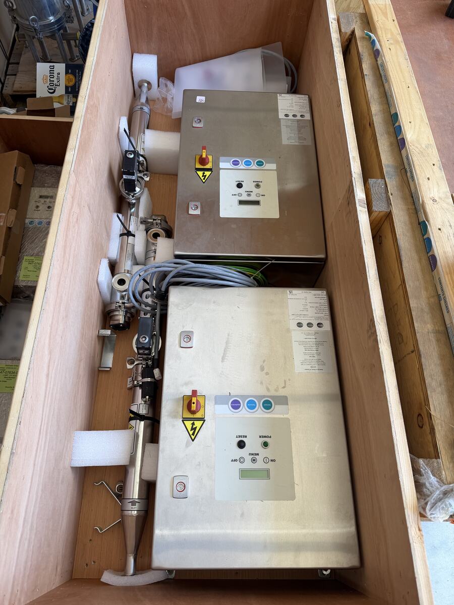 Hanovia Sanitary UV liquid-disinfection system thumbnail 8