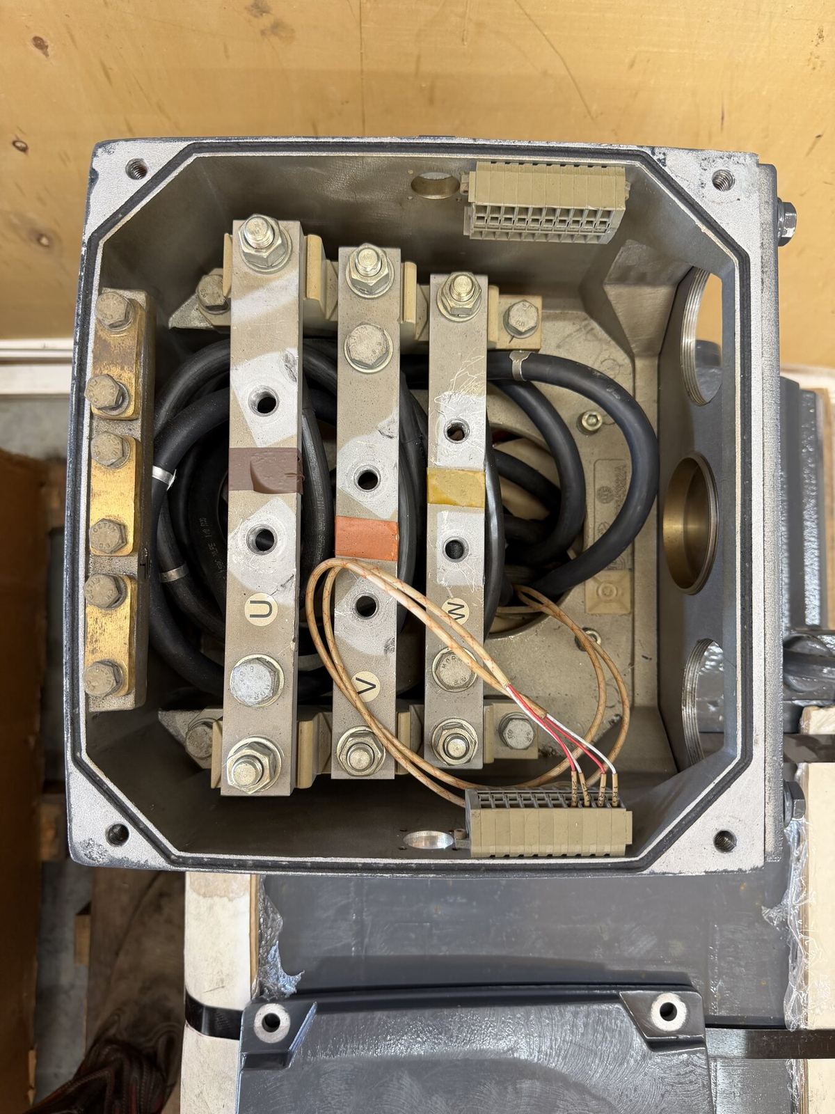 Siemens 1PH8228 226/237 kW water-cooled main-drive / spindle motor thumbnail 12