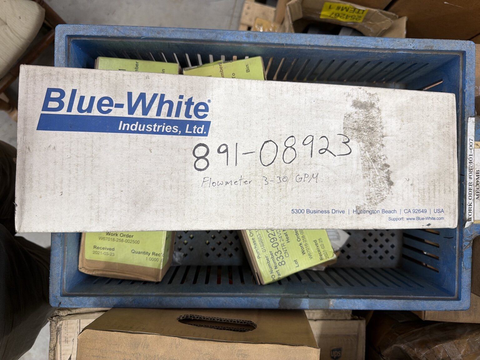 Blue-White Industries, Ltd. Polysulfone variable-area flowmeter, 3-30 GPM, 1 in elbow, shielded