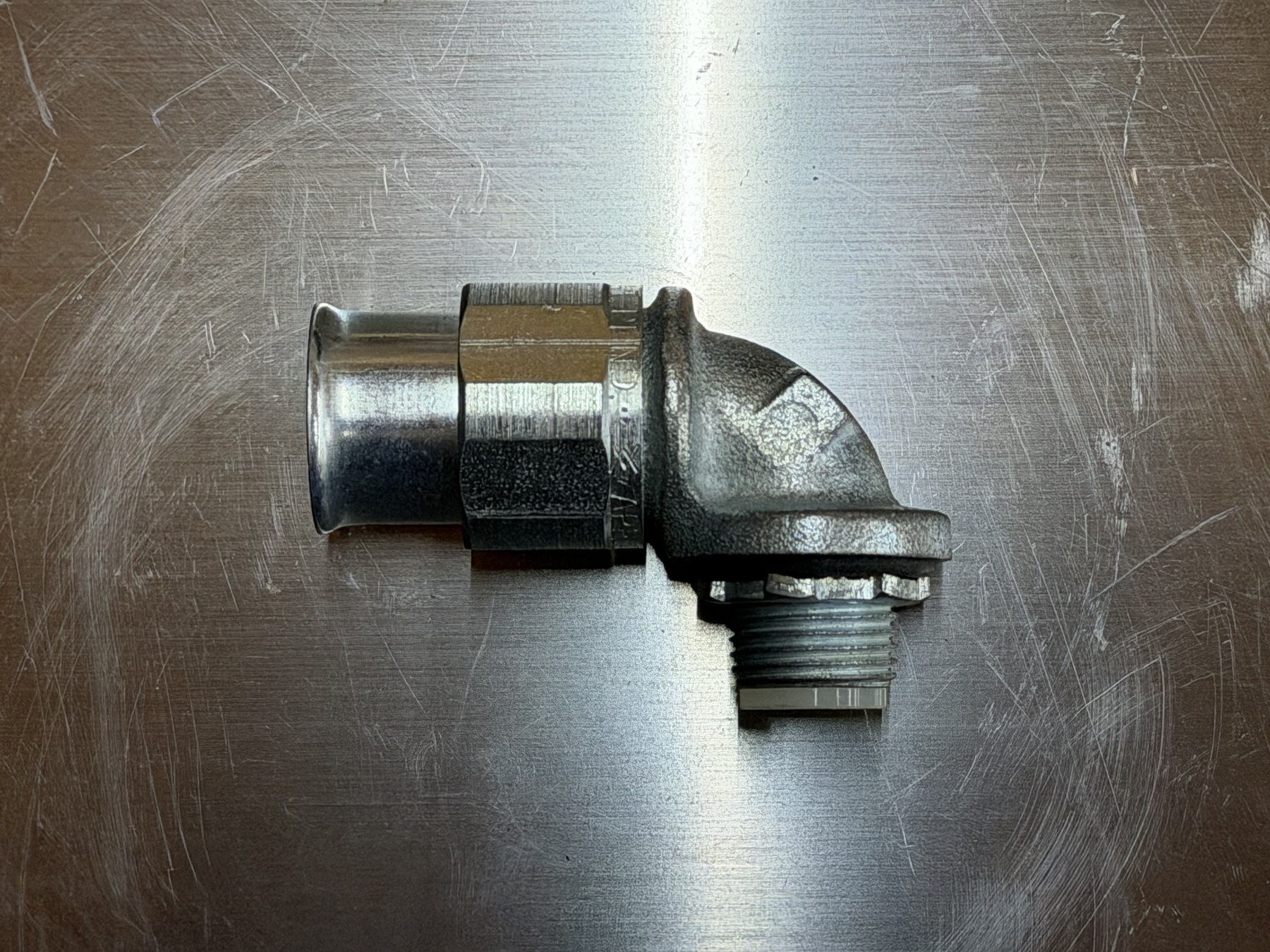 1/2-inch 90-degree conduit connectors — lot of 9