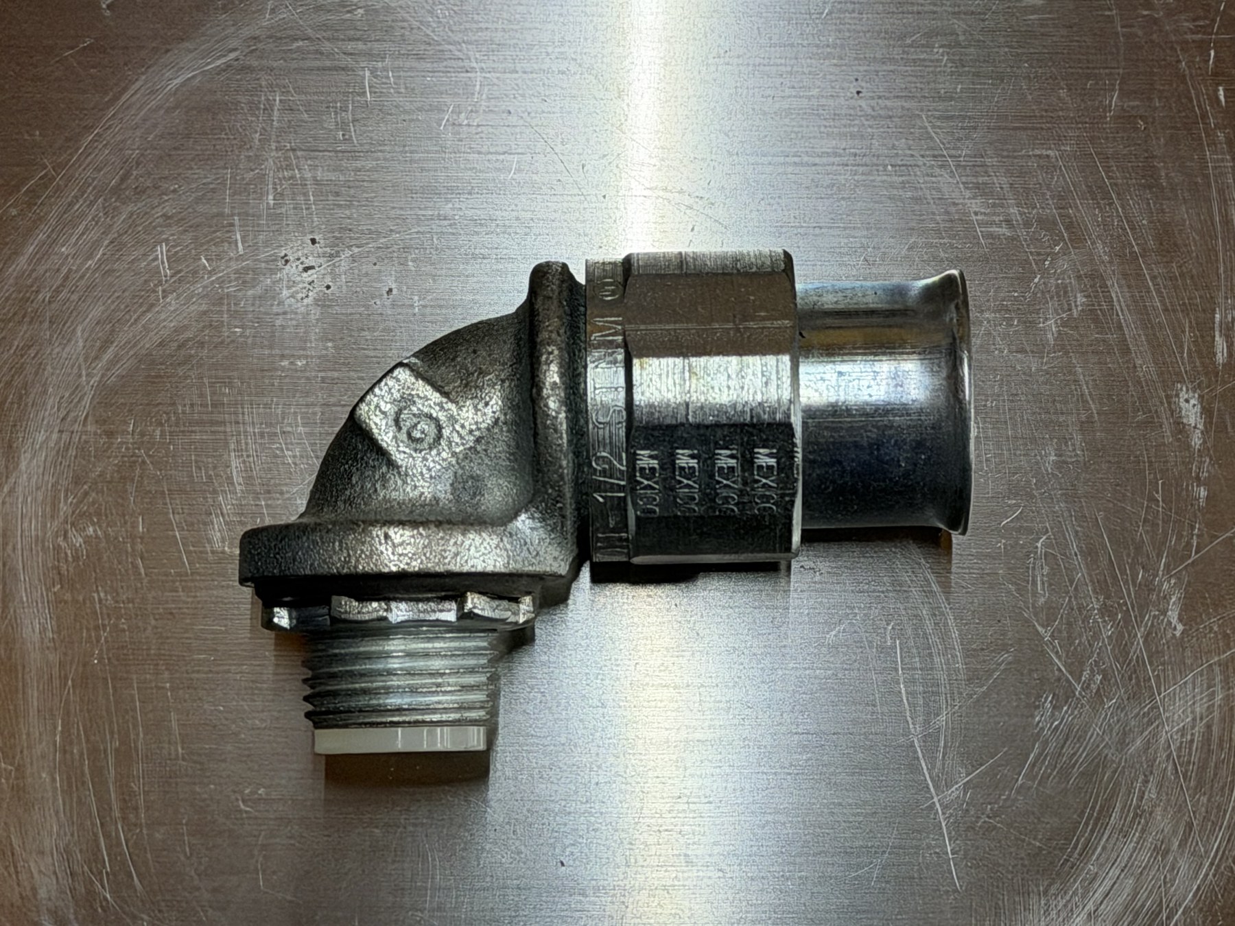 1/2-inch 90-degree conduit connectors — lot of 9 thumbnail 2