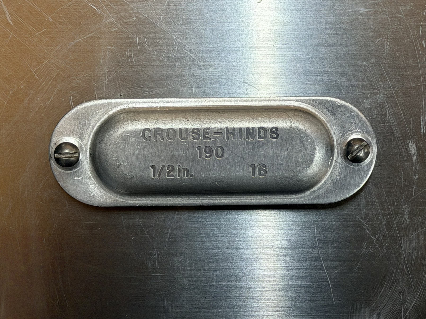 Crouse-Hinds C19 1/2-inch Mark 9 Aluminum Condulet C Conduit Body Lot of 4 with 4 Covers thumbnail 3