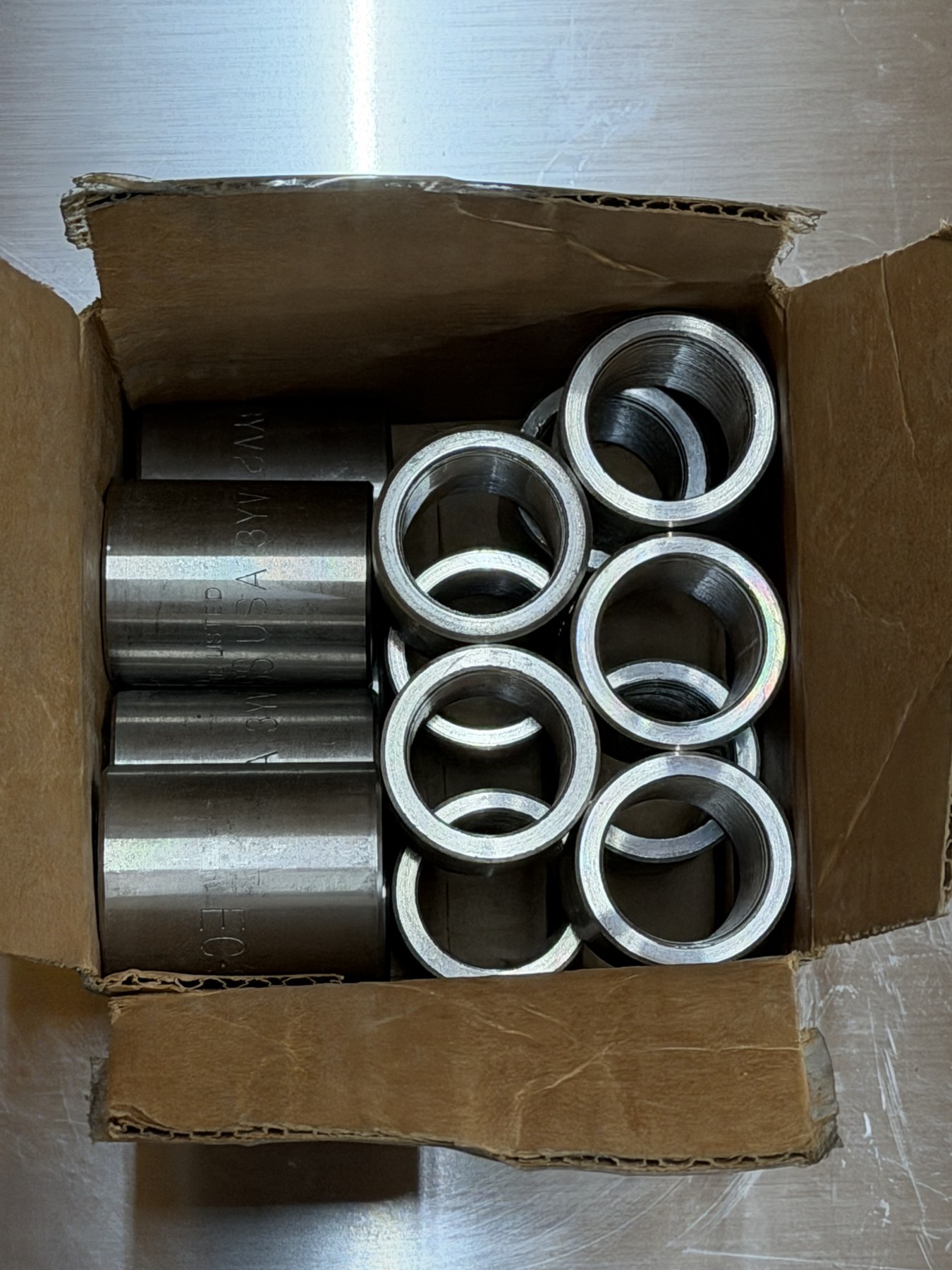 3/4-inch 304 Stainless Steel Threaded Couplings — Lot of 5