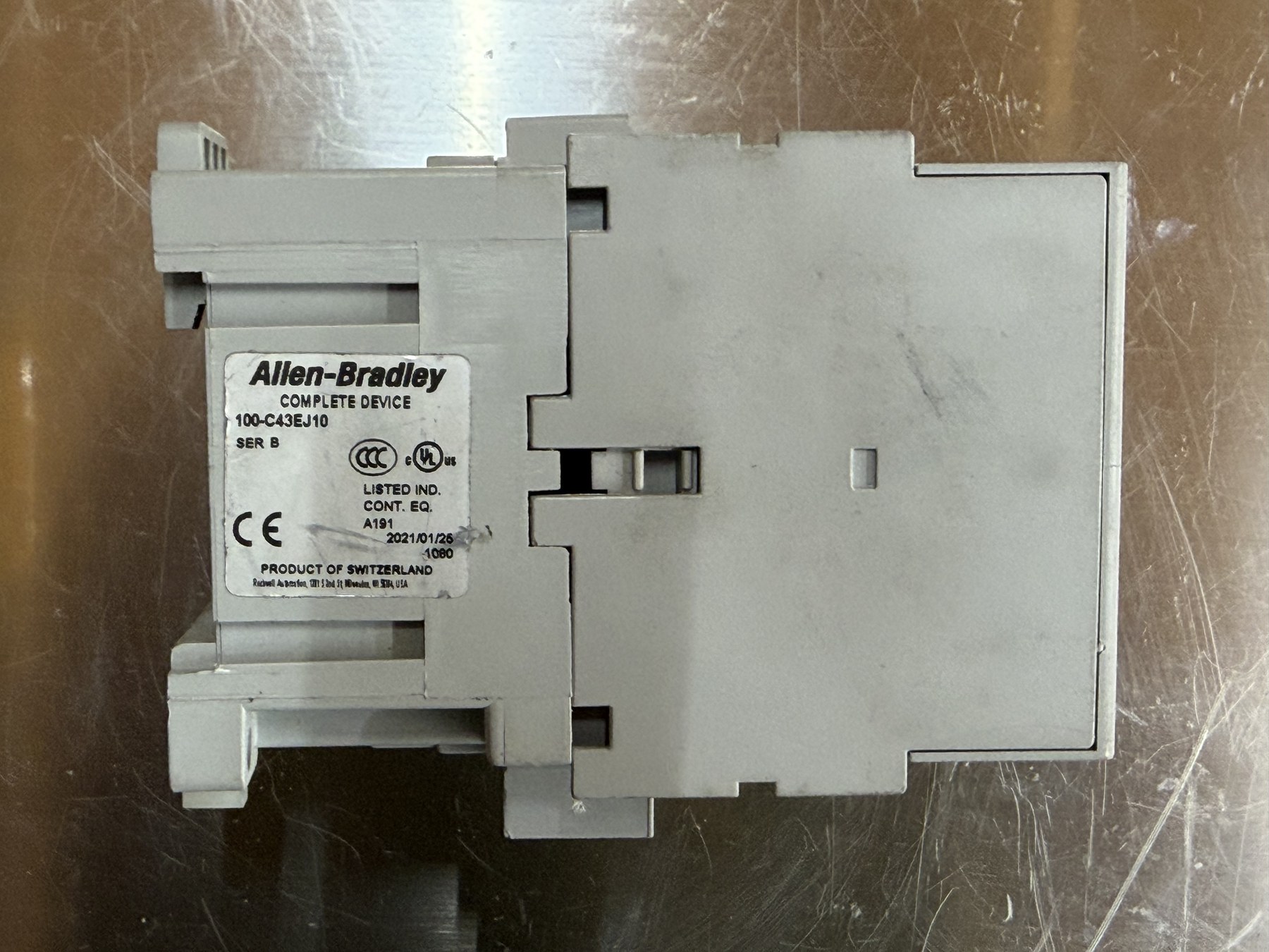 Allen-Bradley 100-C43EJ10 Series B Contactor 24V DC — New Open Box thumbnail 2