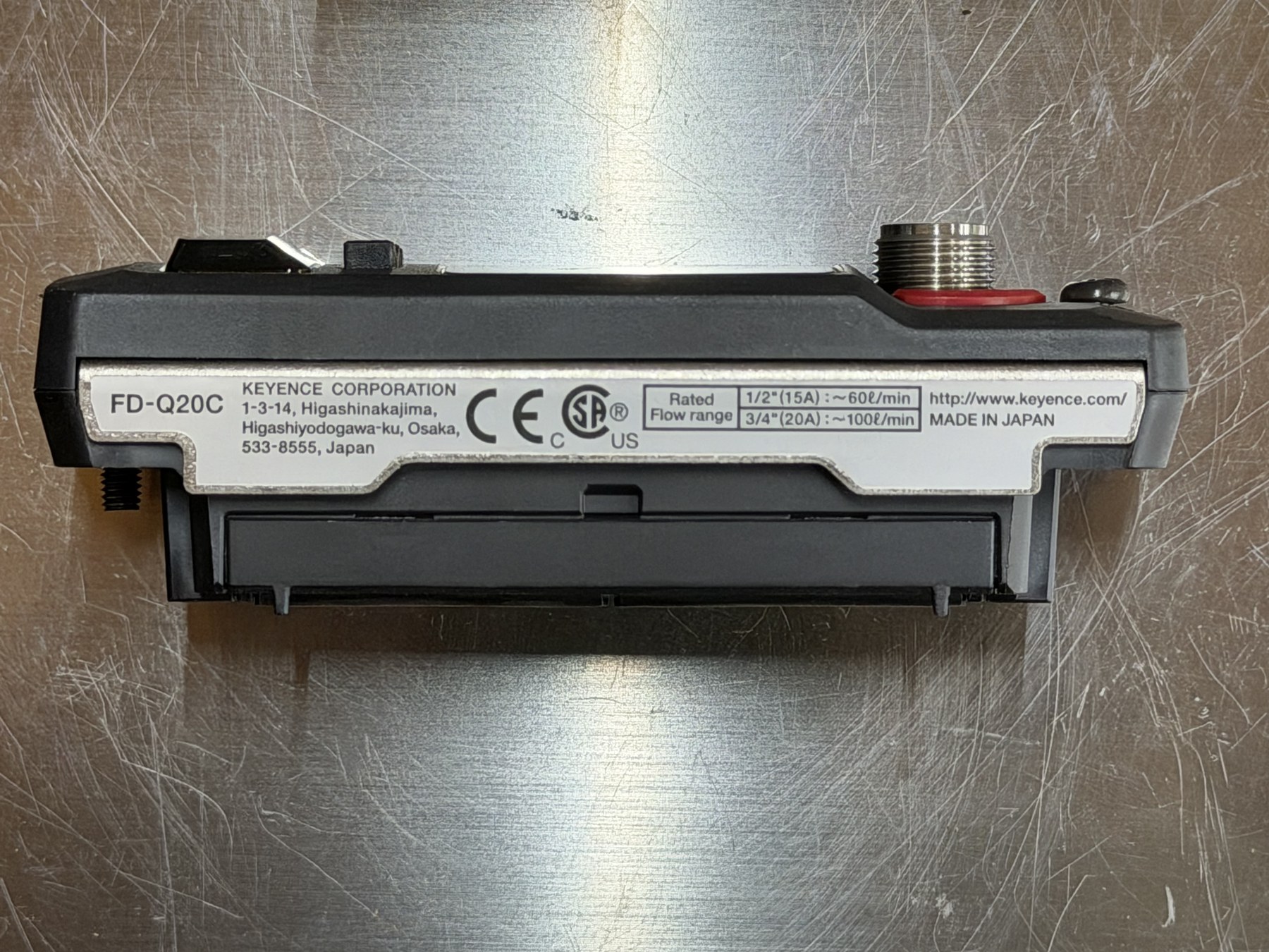 KEYENCE FD-Q20C Clamp-On Flow Sensor with Mounting Hardware thumbnail 3