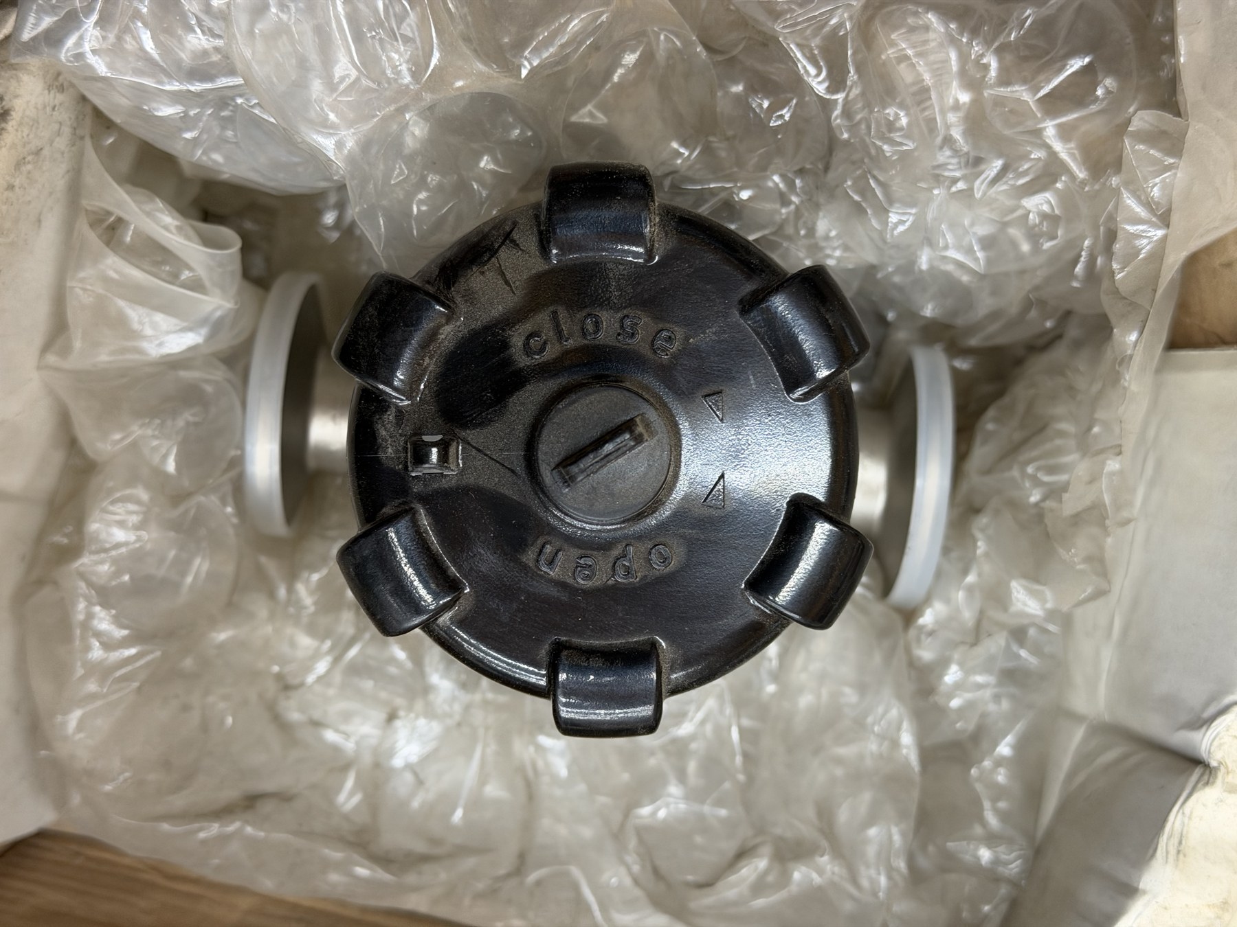 GEMÜ 673 DN25 Manual Stainless Sanitary Diaphragm Valve thumbnail 3